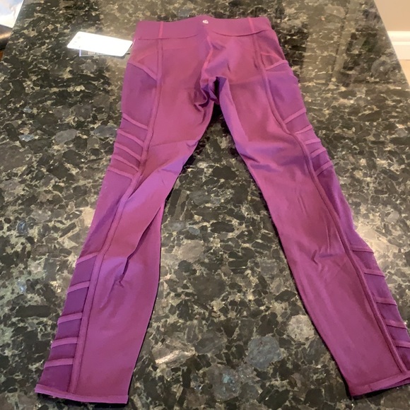 Lululemon Wild and Free Tight - Picture 5 of 9